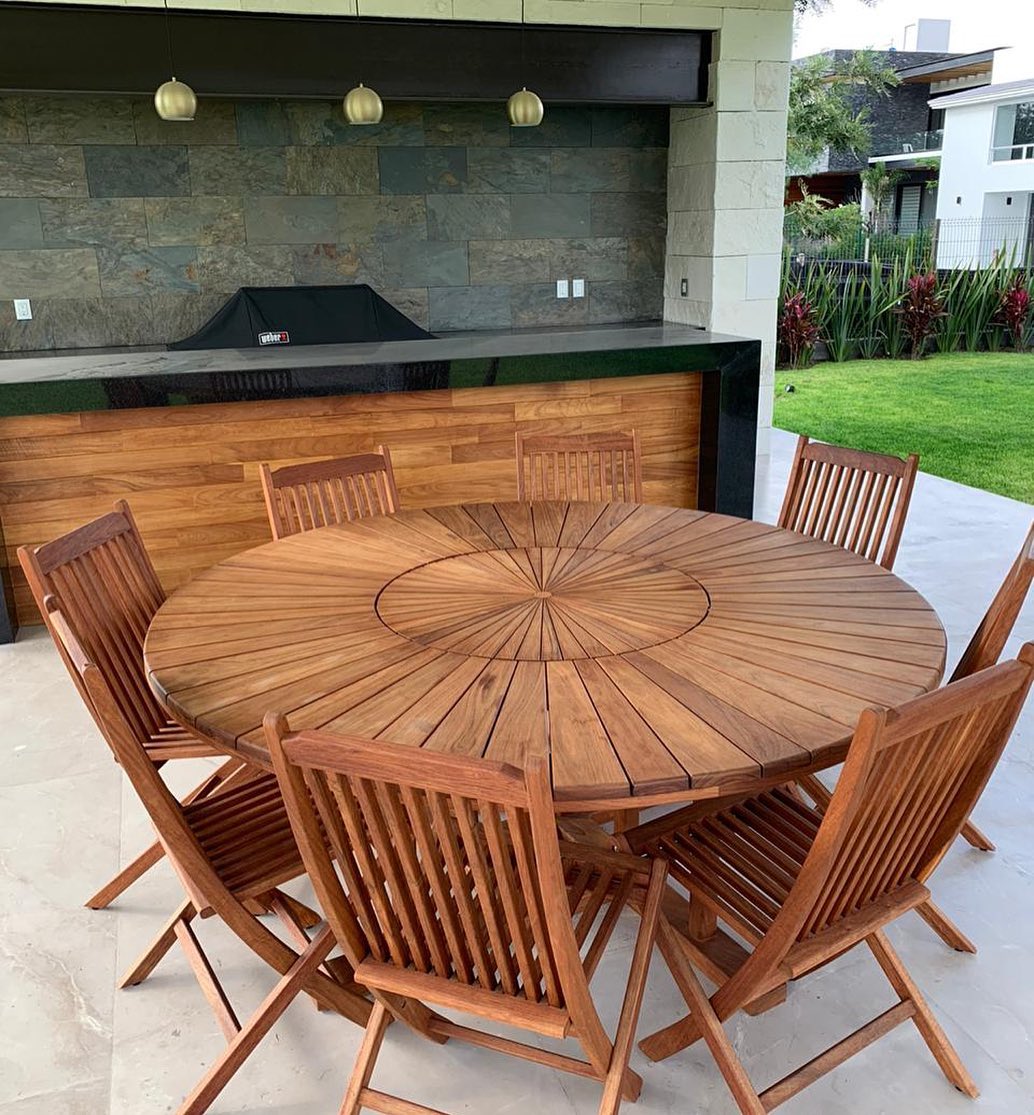 Mesa redonda de madera tzalam