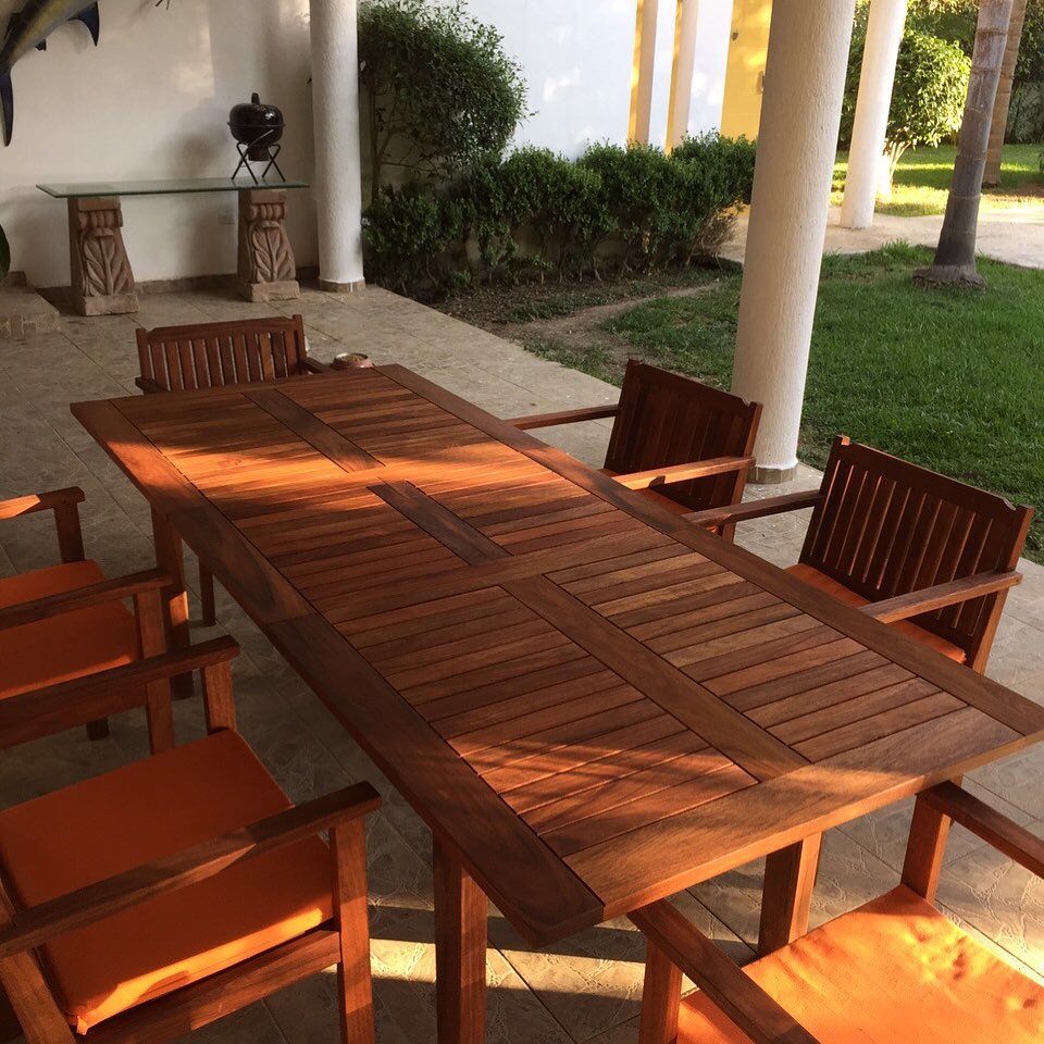 Mesa rectangular de madera tzalam