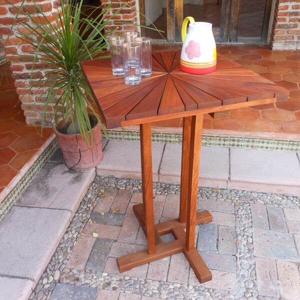 Mesa de bar de madera tzalam