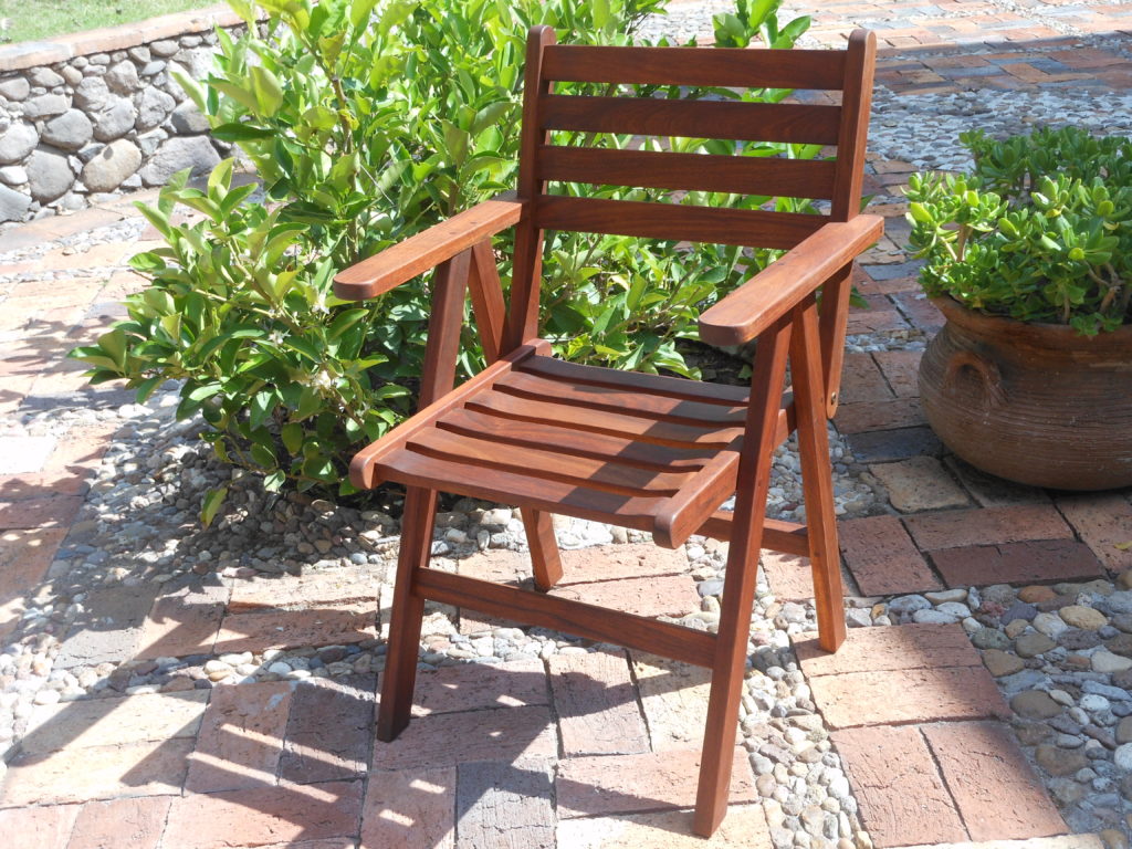 Silla de madera tzalam