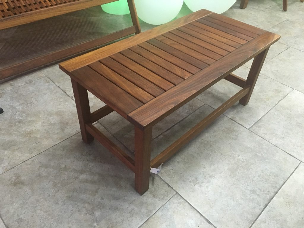 Mesa de centro de madera tzalam