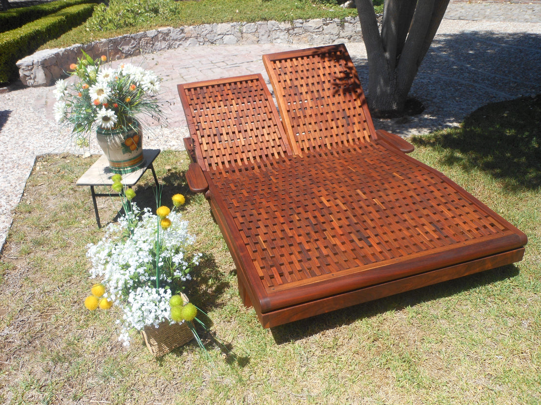 camastro de madera tzalam para exterior